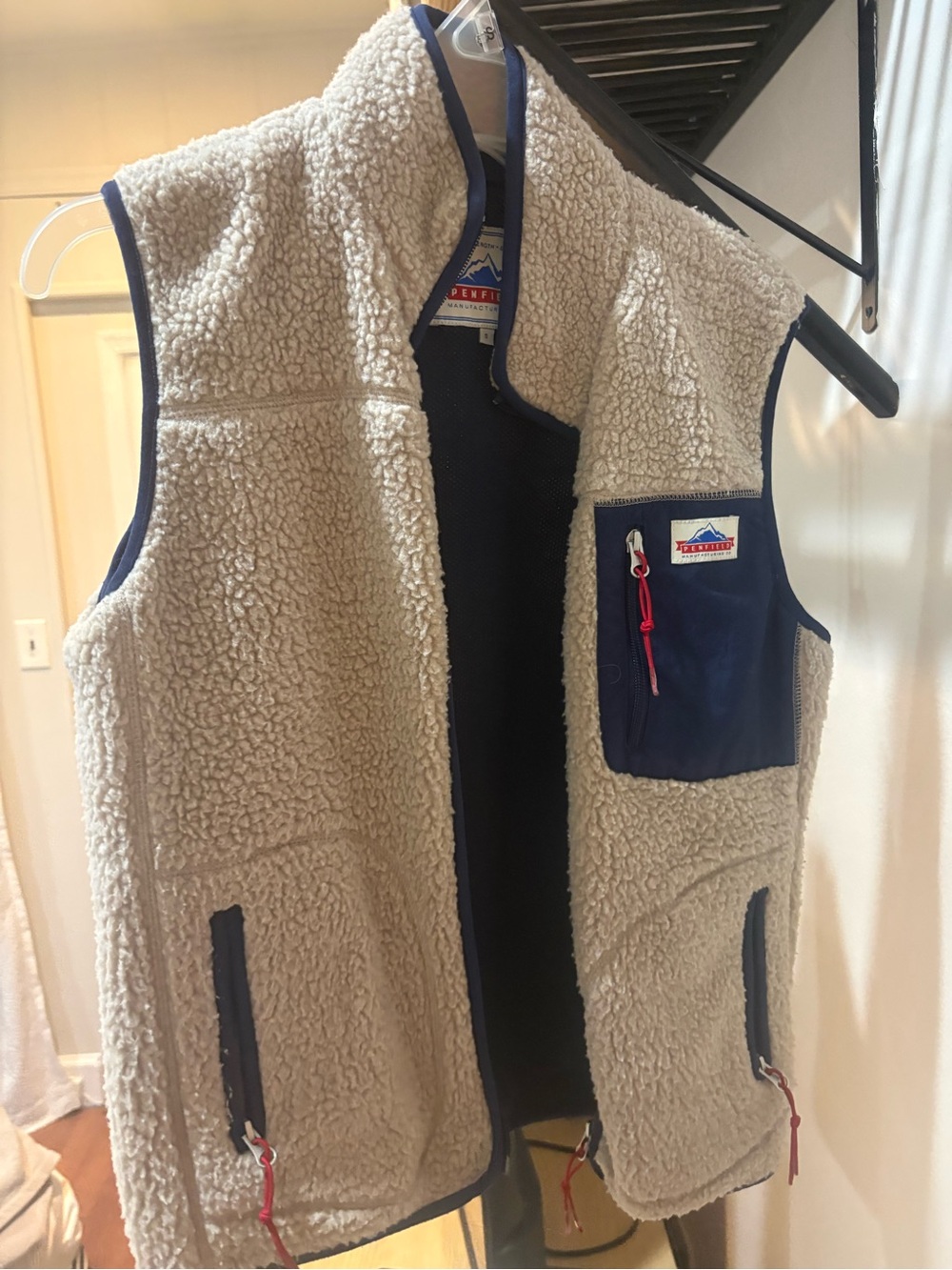 Premium Penfield Sherpa Vest - Cream with Navy Trim